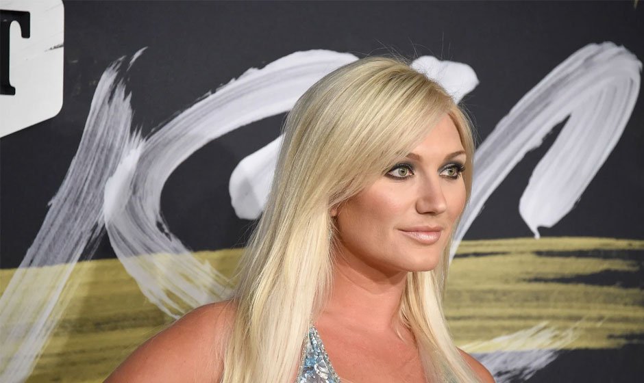 Brooke-Hogan's-Net-Worth