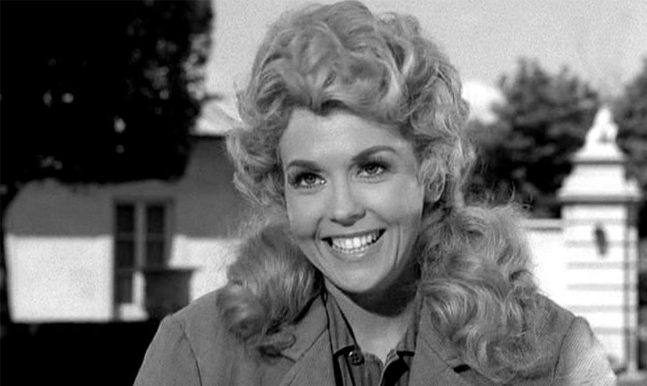 Donna-Douglas’-Net-Worth