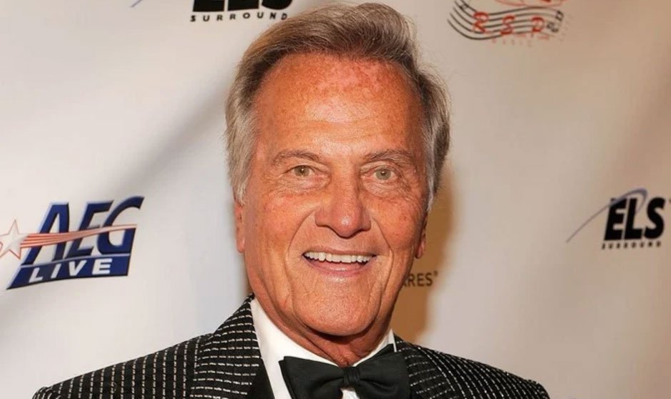 Pat-Boone’s-Net-Worth-1